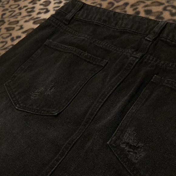 2 for $25 Chelsea & Violet Black Denim Skirt Women’s Size L Blk Denim Mini Skirt - Picture 9 of 11